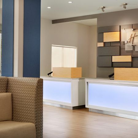Holiday Inn Express & Suites - Mcallen - Medical Center Area By Ihg Exterior foto