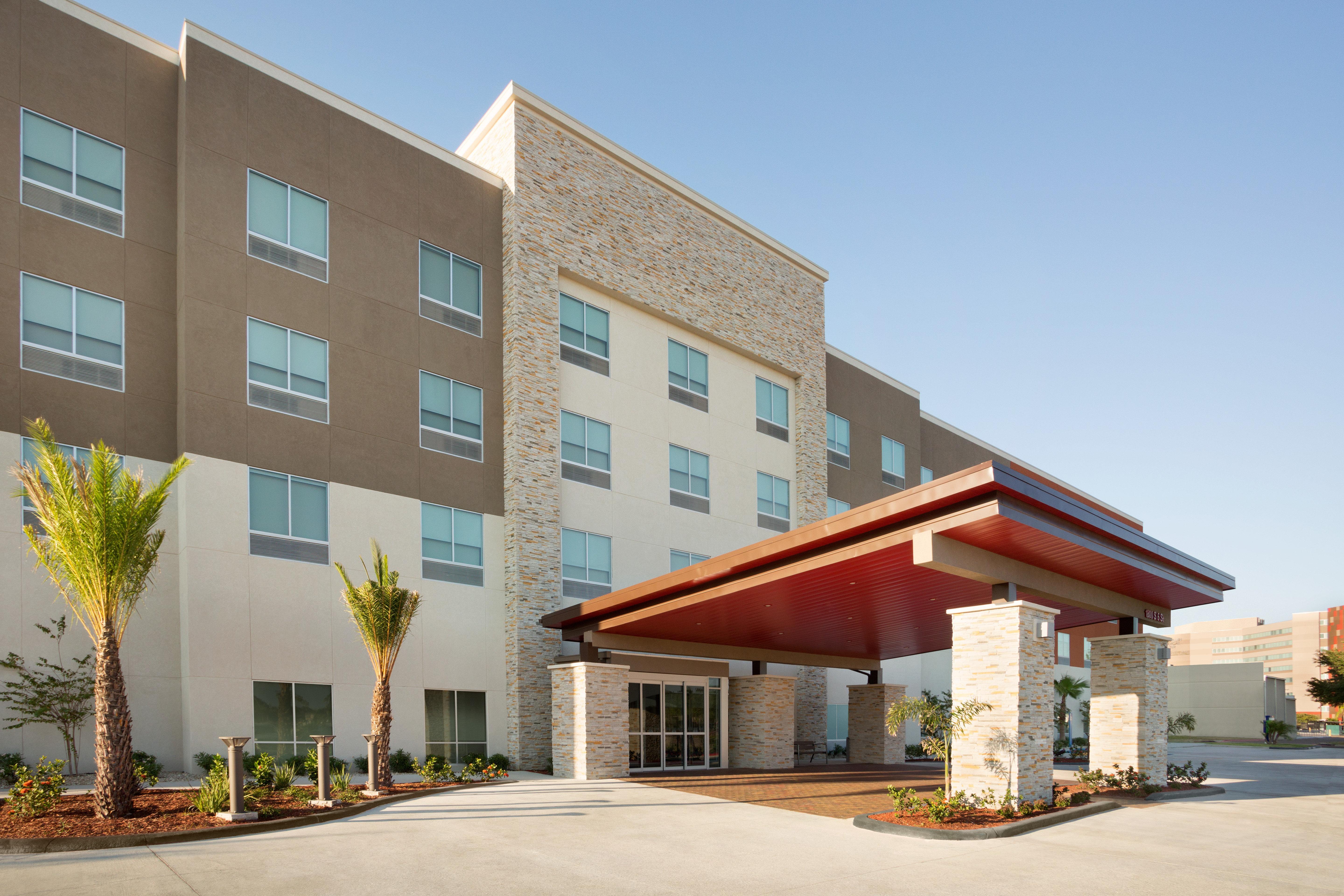 Holiday Inn Express & Suites - Mcallen - Medical Center Area By Ihg Exterior foto