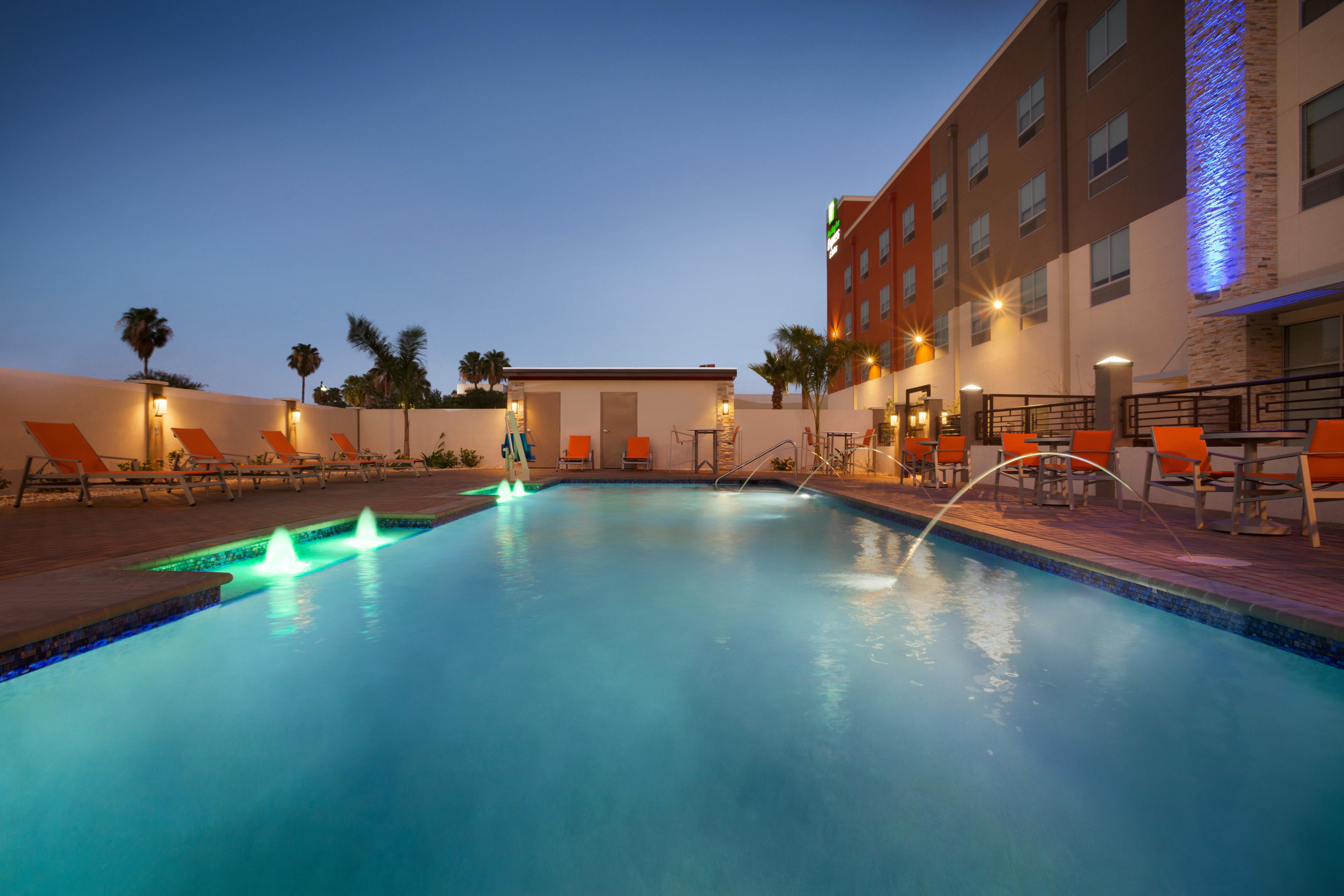 Holiday Inn Express & Suites - Mcallen - Medical Center Area, An Ihg Hotel Exterior foto