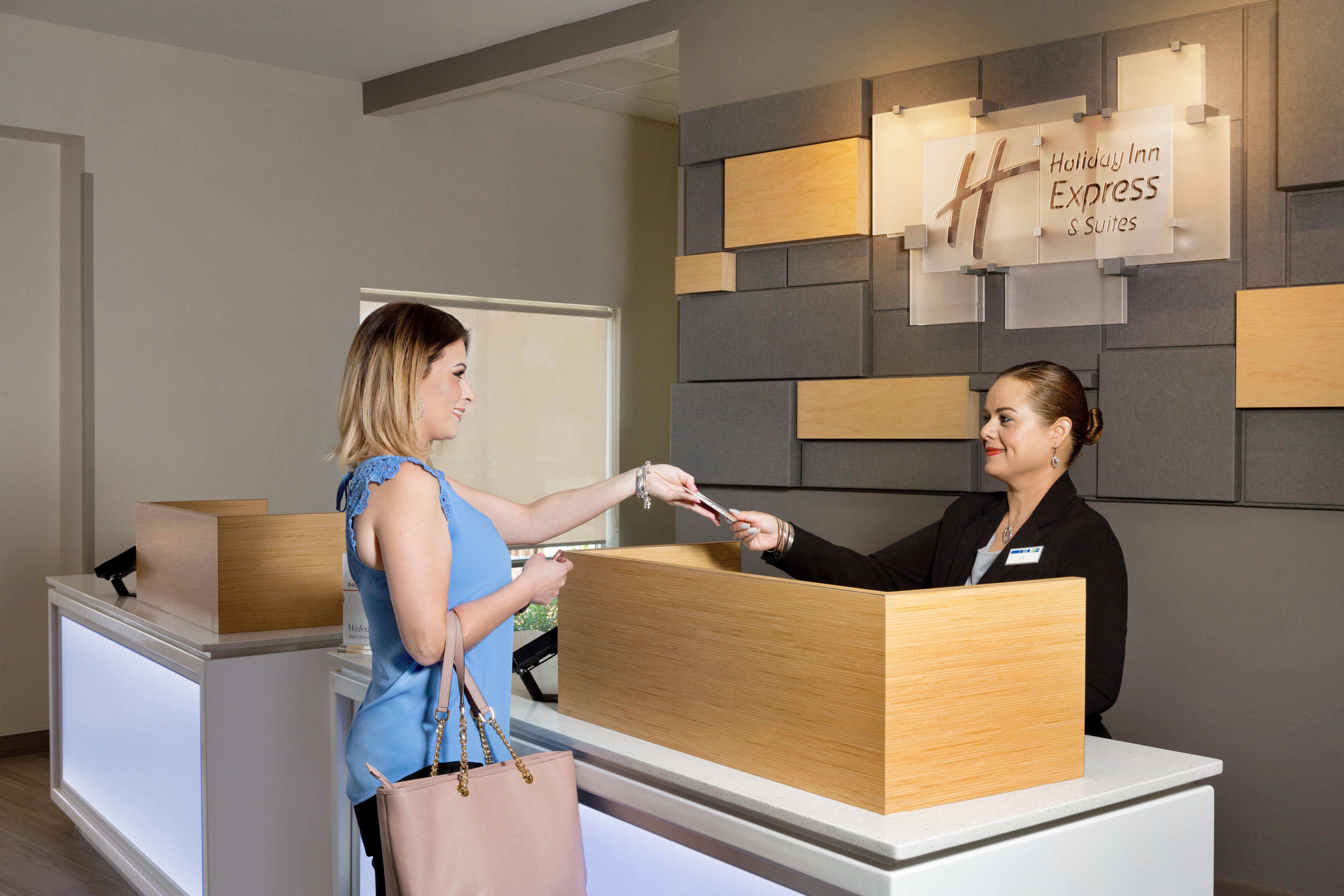 Holiday Inn Express & Suites - Mcallen - Medical Center Area By Ihg Exterior foto